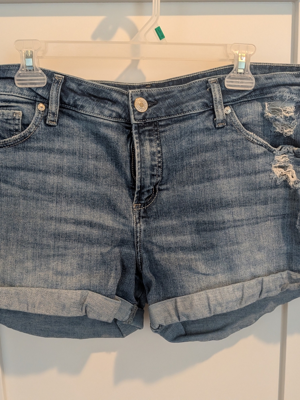 Silver Suki Jeans Light Blue Rolled Cuff Jean Shorts